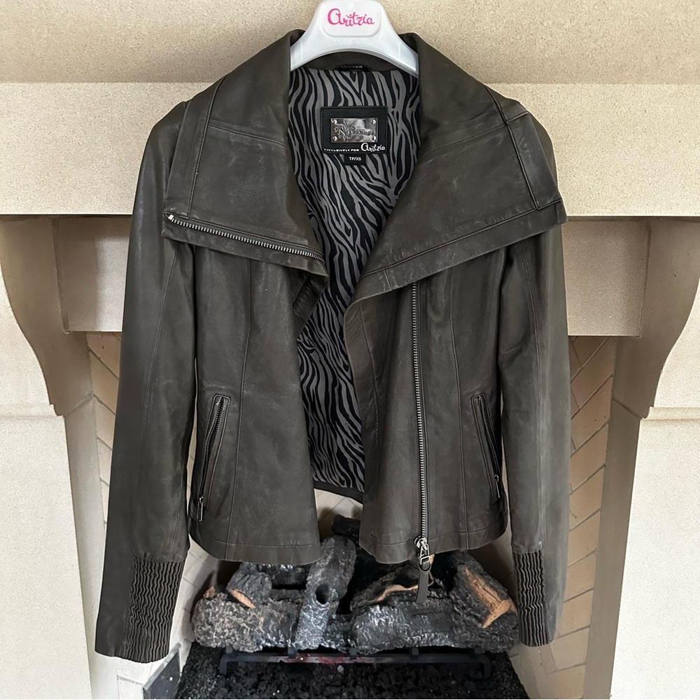 Mackage Exclusively for Aritzia Genuine Lamb Leather Jacket Grey